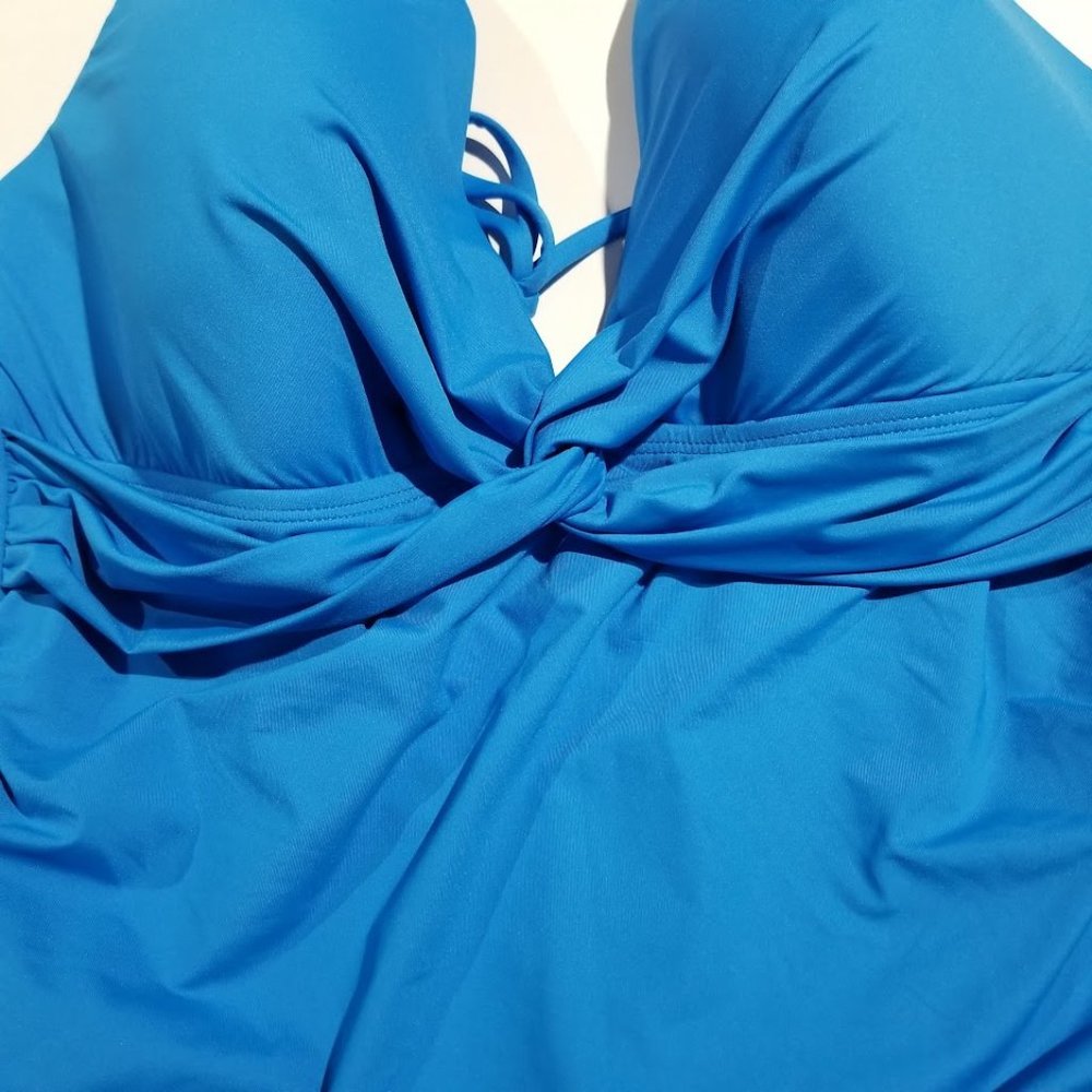 La Blanca Island Goddess Twist Tankini Top in Capri Blue - Picture 6 of 7